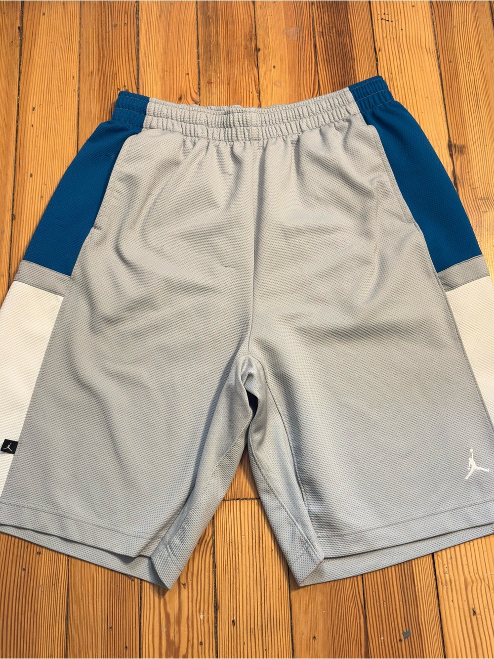 Jordan Men's Light Gray & Blue Athletic Shorts